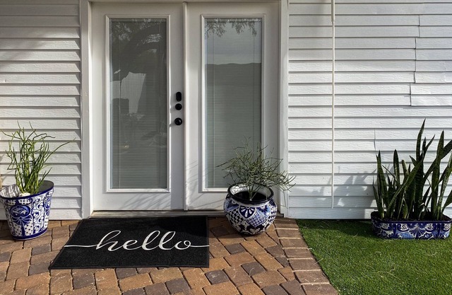 Cozy Casita w/kitchen & A/C, private patio, BBQ grill, & fire pit