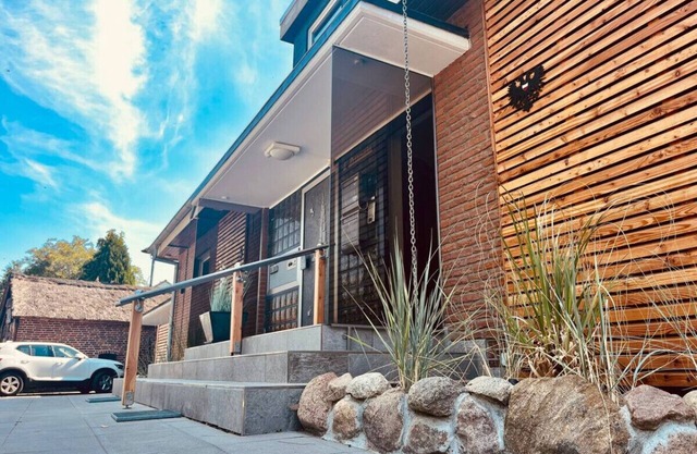 Cozy & Central Oasis close to beach