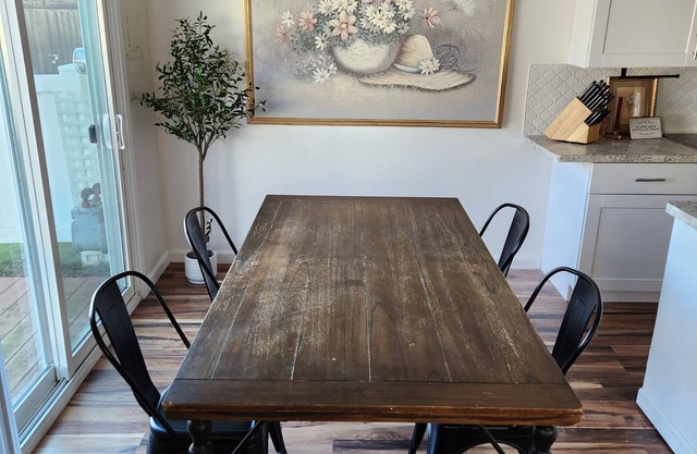 Cozy Condo 3br 2bth Near Unity!