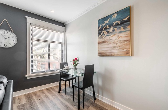 Cozy Condo on James Street North