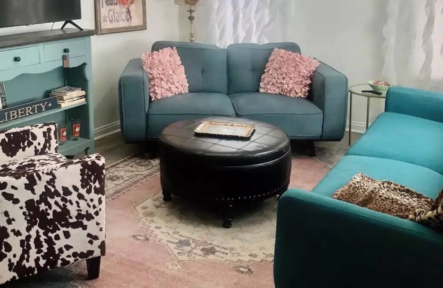 Cozy cottage in the Heart of Atchison!