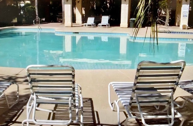 Cozy cottage like condo near downtown Gilbert