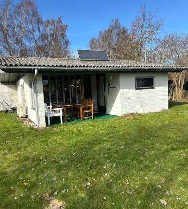 Cozy Cottage Near Bjerge Strand