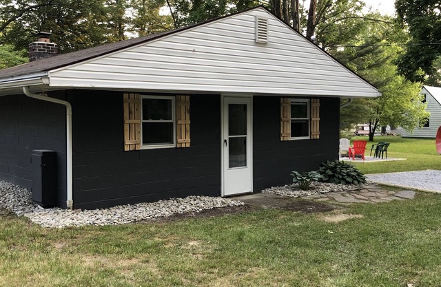 Cozy cottage near Pymatuning Lake!