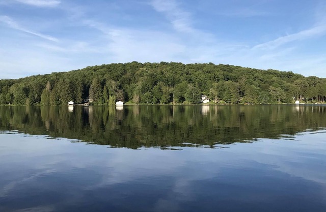 Cozy Cottage on Amazing Tennanah Lake, Minutes from Roscoe