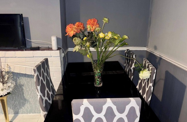 Cozy Cottage Retreat in Tipton