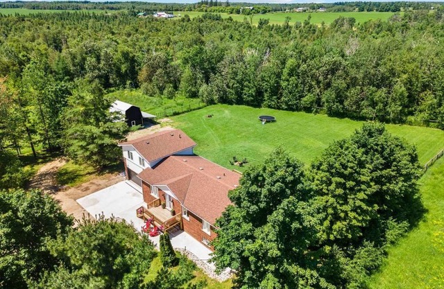 Cozy Country Get away in the outskirts of Ski Country!
