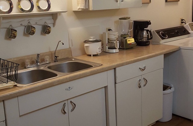 Cozy Duplex in a Safe Quiet Residential Neighborhood