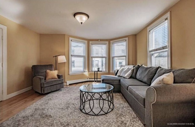 Cozy, Elegant and Bright 2 bed in the East End