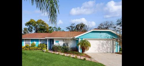 cozy family vacation spring hill ,weeki wachee