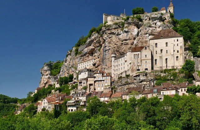 Cozy chalet in the woods of the beautiful Dordogne