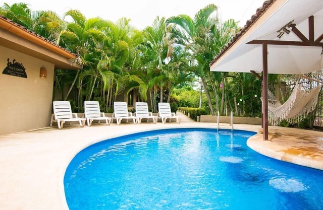 Cozy Garden Condo w/Vibrant Tropical Decor, Swimming Pool & Rancho
