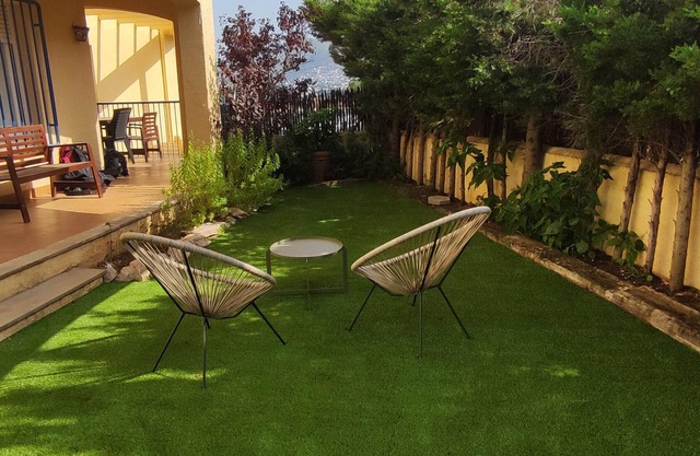 Cozy Ground Floor Apartment with Garden, 150m from Cap Ras Beaches