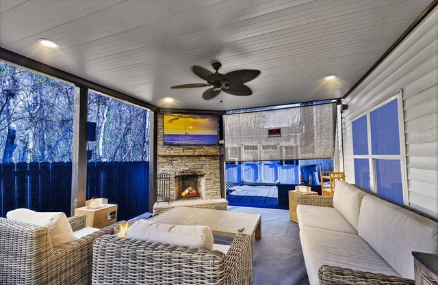 Cozy Haven Sleeps 3!