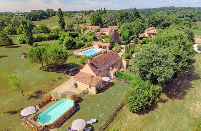 Cozy home in Eyraud-Crempse-Maurens