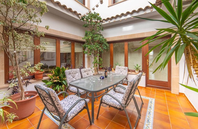 Cozy home in Cala Ratjada with WiFi
