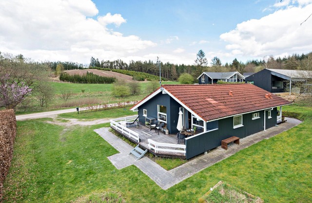 Cozy home in Silkeborg with WiFi