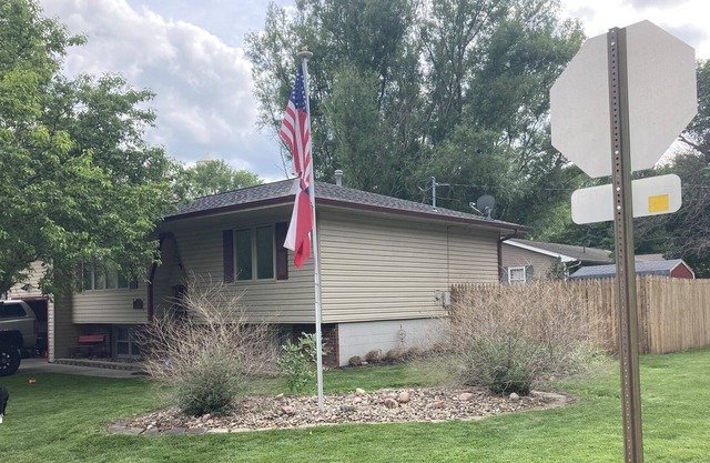 Cozy home in small town Iowa. Great location near downtown Glenwood.