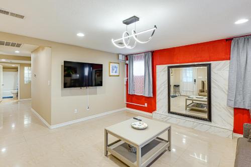 Cozy Home with Patio 24 Miles to Carlsbad Caverns NP