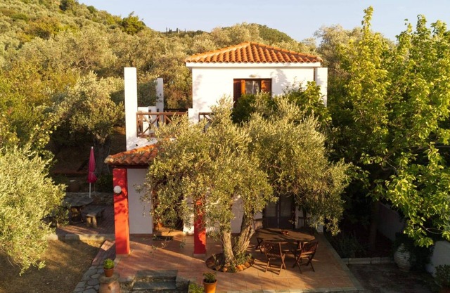 Cozy house in nature, near the village and the sea