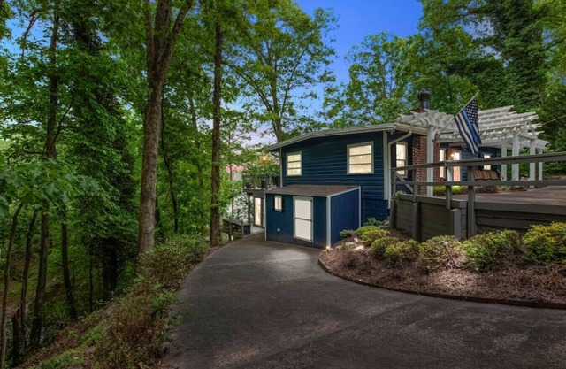 Cozy Lakefront Home w/Boat Dock