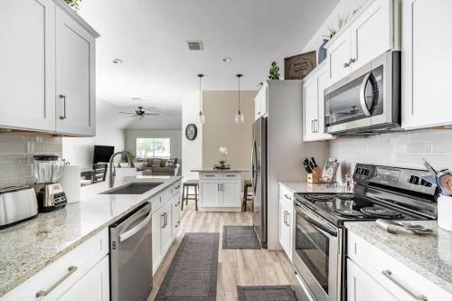 Cozy large home near Lackland AFB, Perfect Stay