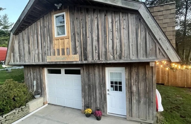 Cozy Loft Apartment at Harveys Lake-PET FRIENDLY