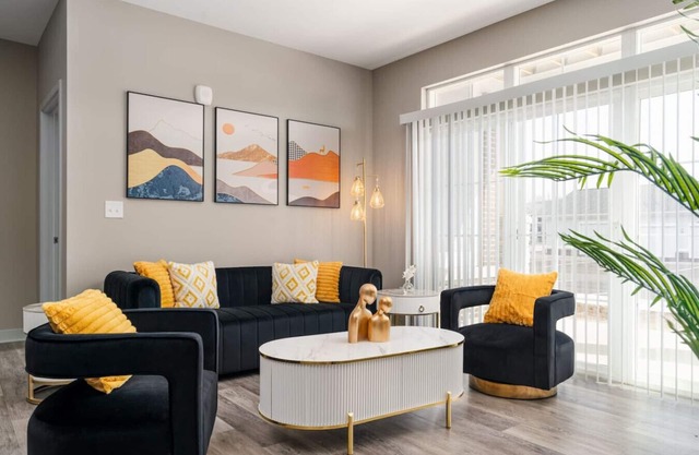 Cozy Lux Haven Whitestown