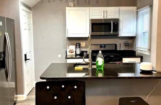 Cozy Luxury Gem Mins from NavyYard/Nat’l Harbor