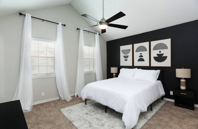 Cozy Medical Center Apartment