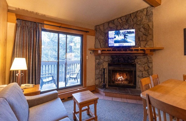 Cozy Mountain Chalet with Loft | Hot Pools Access!