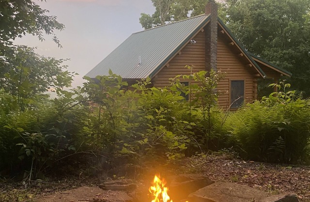 Cozy Mountaintop Retreat