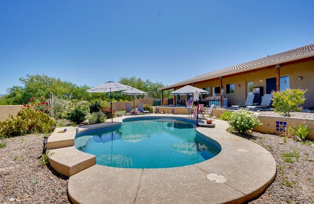 Cozy Mtn-View Vail Home w/Heated Pool!