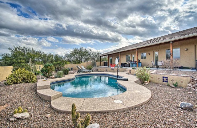 Cozy Mtn-View Vail Home with Heated Pool!