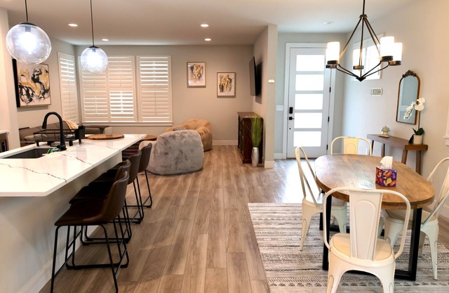 Cozy New Build Home in Aurora!