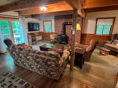 Cozy New Hampshire Retreat Near Attitash Mountain