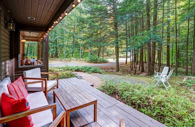 Cozy Oasis! 3bd/2ba Quechee Cottage