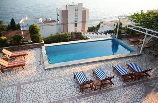Cozy one bedroom apartment with sea view