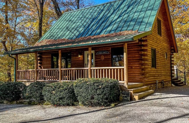 Cozy Pine at Tranquil Acres