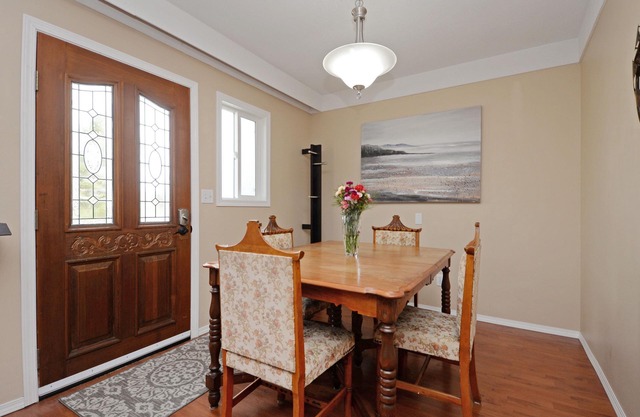 Cozy Quiet 2 bdrm Upper Suite Fully Furnished, All Inclusive with Parking
