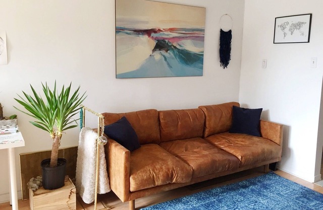 Cozy renovated 2 min from Metro