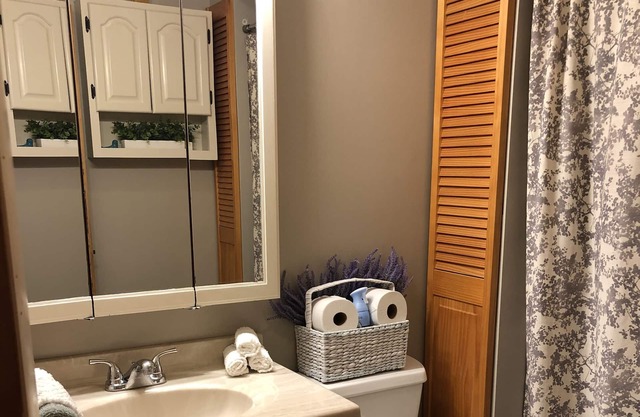 Cozy Retreat at Bernie’s Bottom