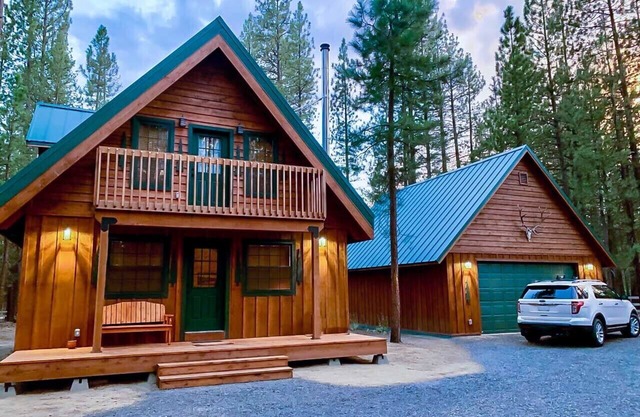 Cozy Rustic Cabin, Snowmobile-OHV Trails/Woodstove/Treager BBQ/Games & Puzzles