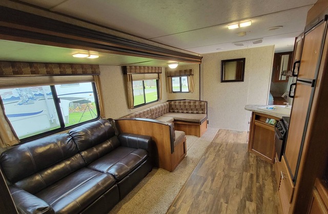 Cozy RV in quiet private park