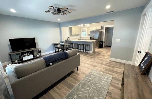Cozy Savannah 5BR Home
