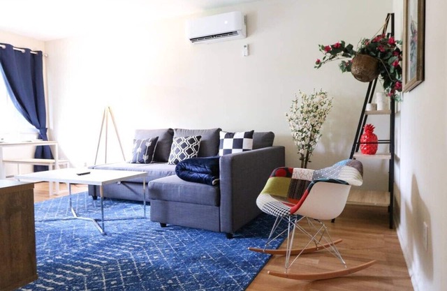 Cozy Secluded *A2 North Side* 2BR