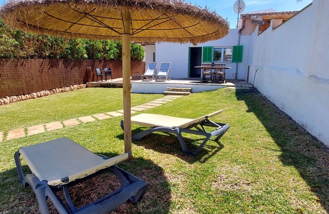 cozy, small, newly renovated chalet for 4 people, in absolute. the sea