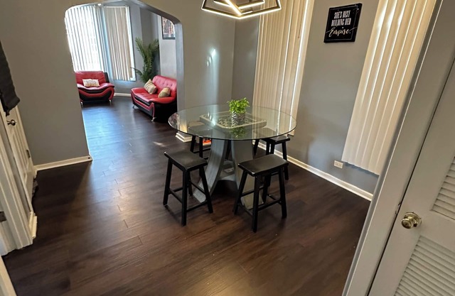 Cozy Spacious 3br