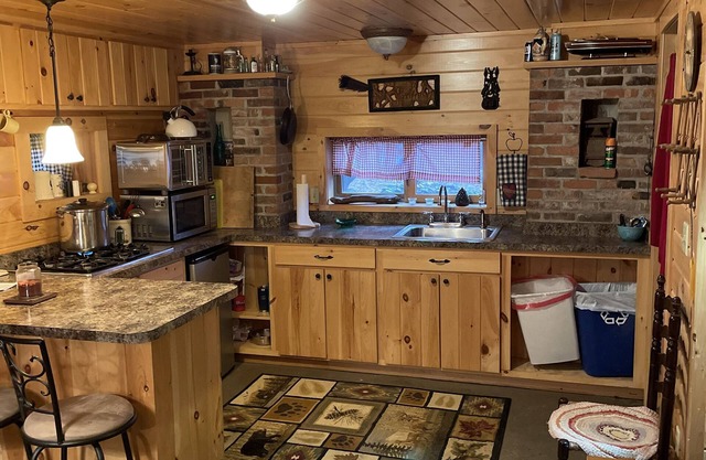 Cozy Stone House Cabin at Brantingham Lake! Pet Friendly!!