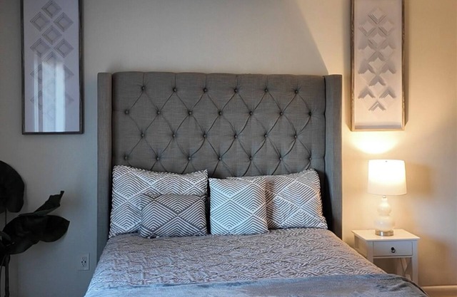 Cozy studio apartment in charming Huntsville with WiFi, & fitness room